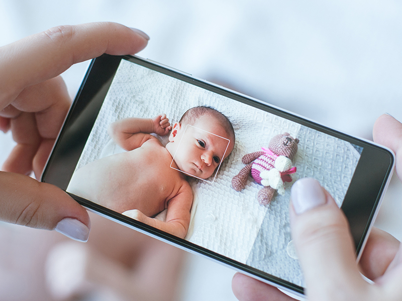 初心者でも劇的に上手く スマホで赤ちゃんを撮影する６つのコツ Fq Japan 男の育児online