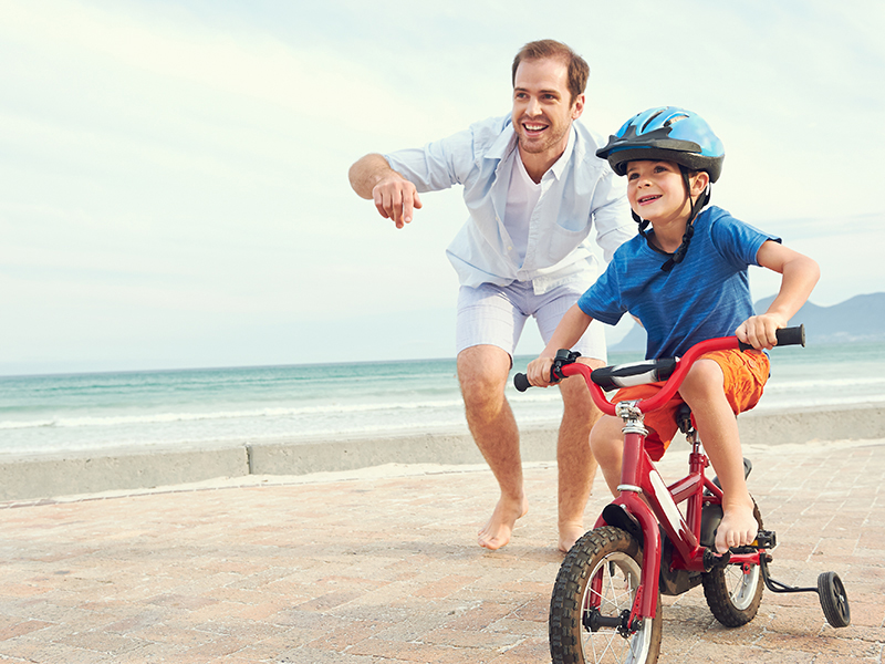 子供に自転車の乗り方を効果的に教えて 親子の絆も深めるコツ Fq Japan 男の育児online