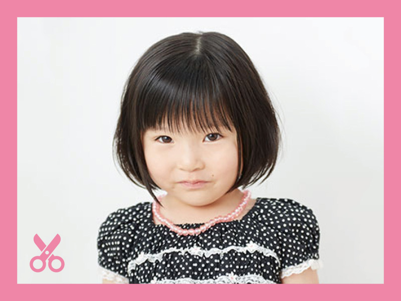 思わず笑顔になる子供の簡単人気ヘアアレンジを紹介 エアリーショート リボン Fq Japan 男の育児online